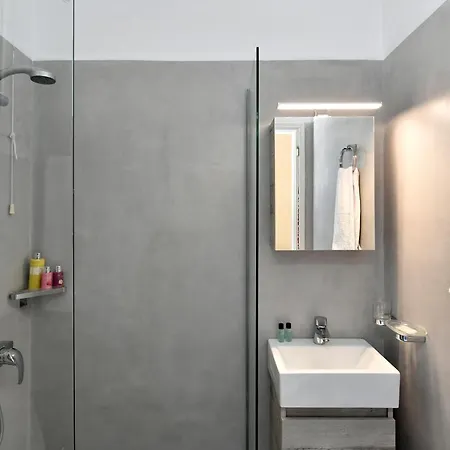 Fotilia 3* Naousa (Paros)
