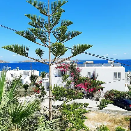 Fotilia Naousa (Paros)
